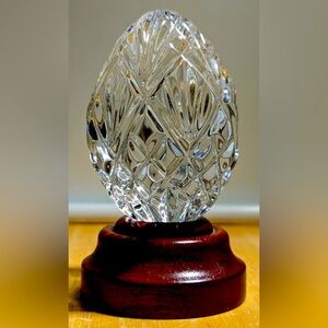 Waterford Crystal Annual Egg 1991 2nd Edition. In Box. Wooden Stand included